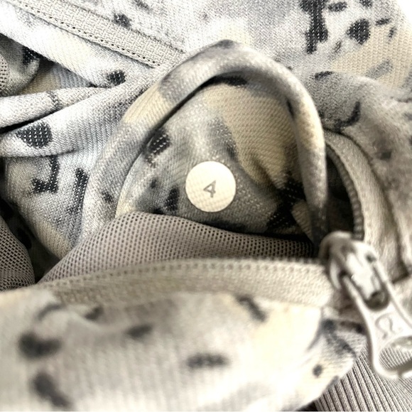 lululemon Nice Asana Jacket Fleur Silver Spoon Grey Sz 4 - Picture 11 of 15